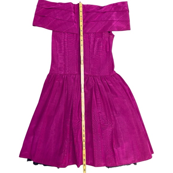 Jessica McClintock Pink Off-Shoulder Party Barbie Prom 80’s Ruched A-Line Dress - Picture 10 of 15